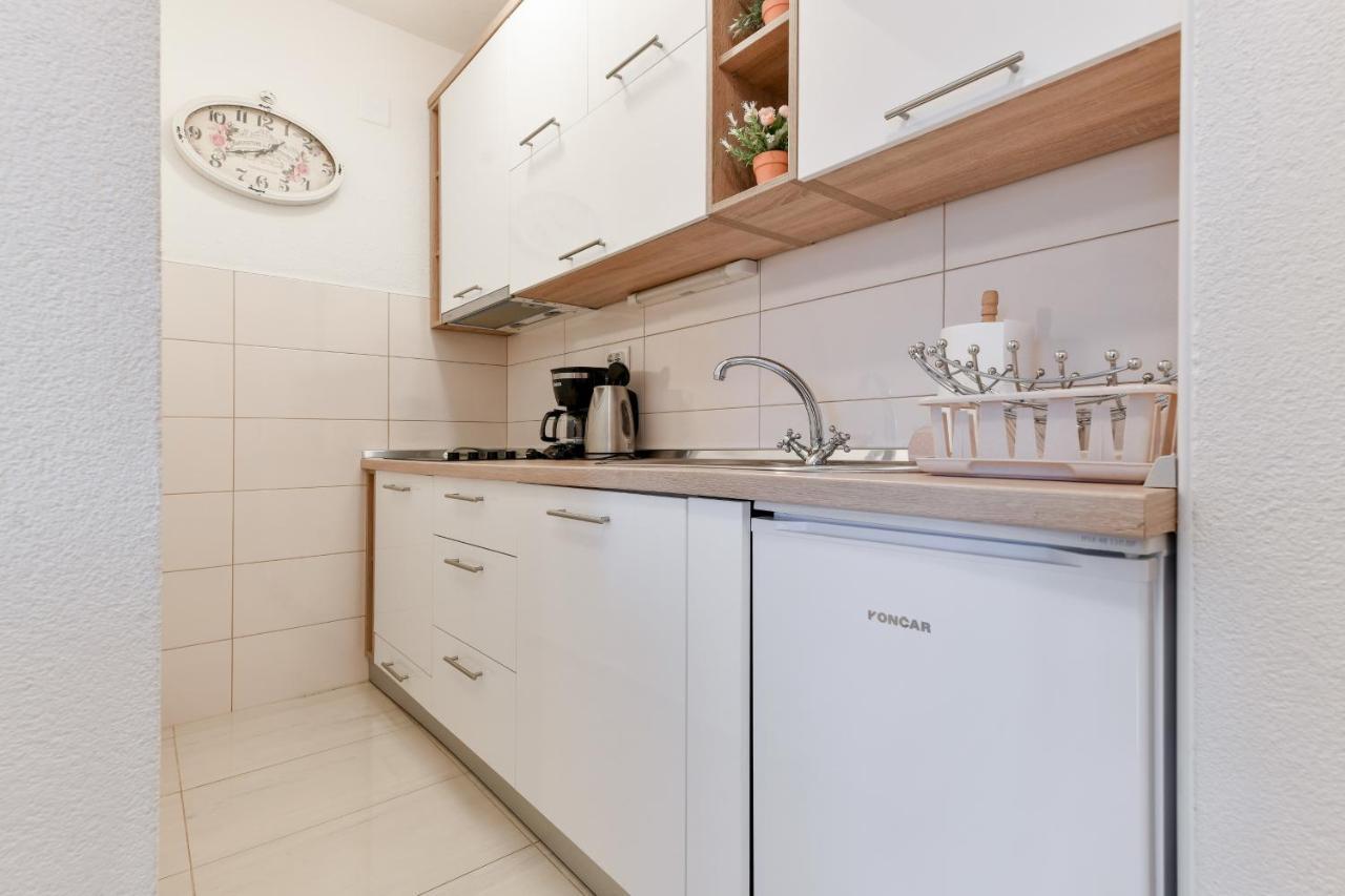 Diora Apartment Seline