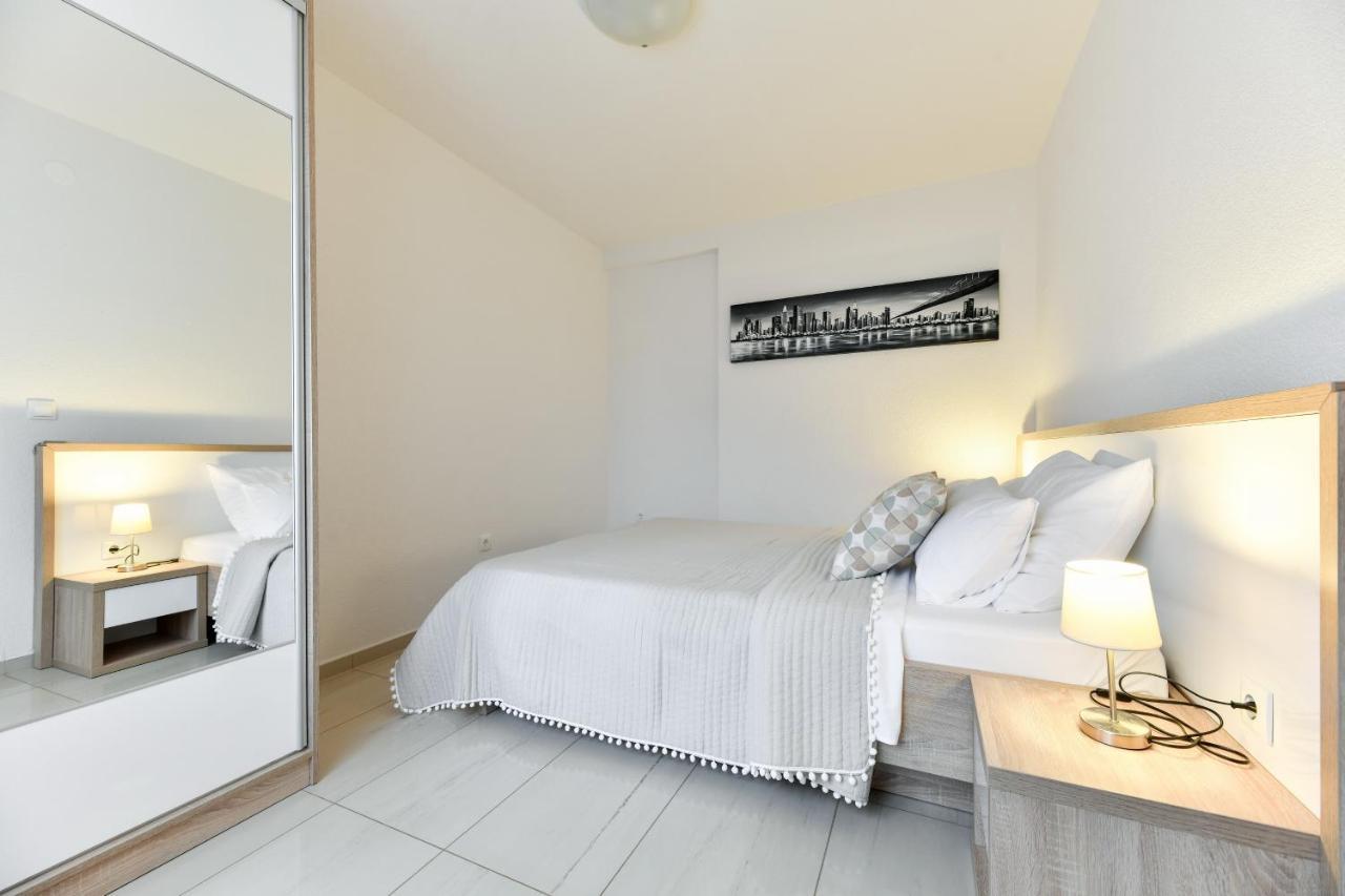 Diora Apartment