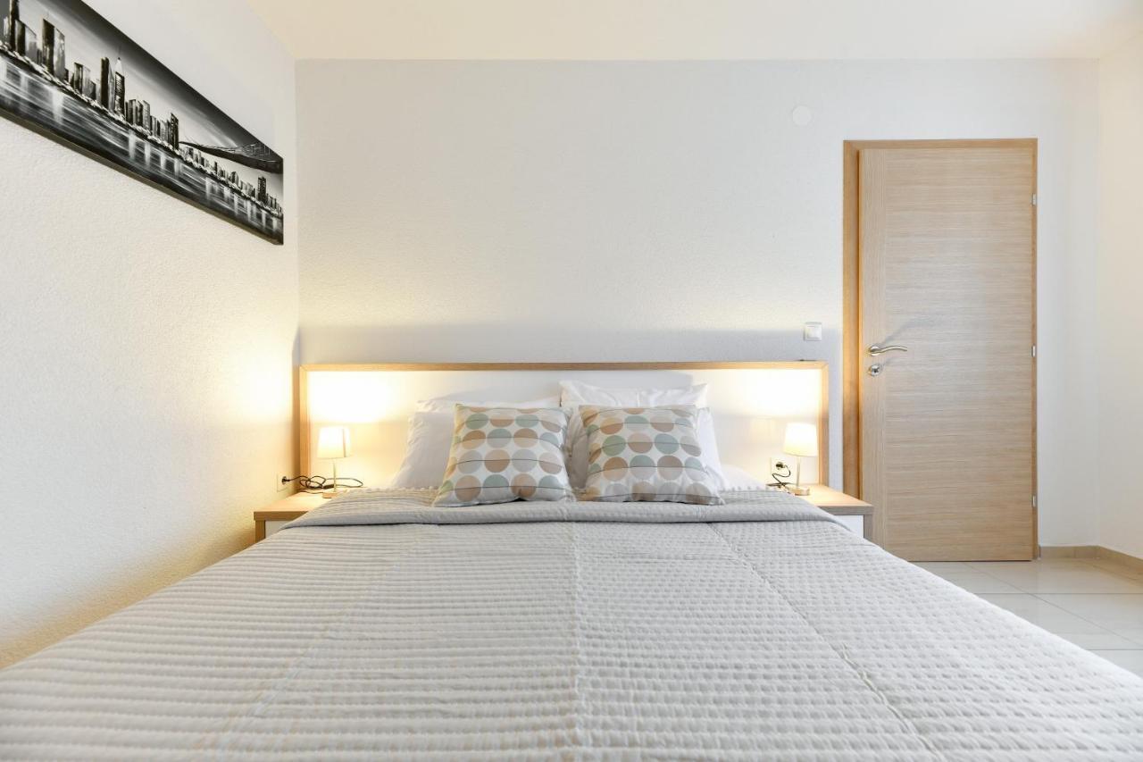Diora Apartment *