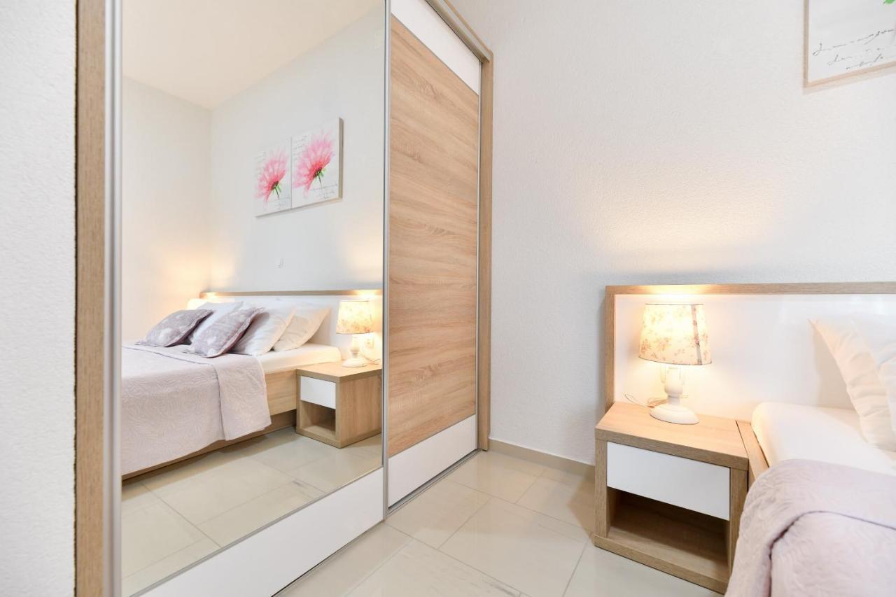 Diora Apartment