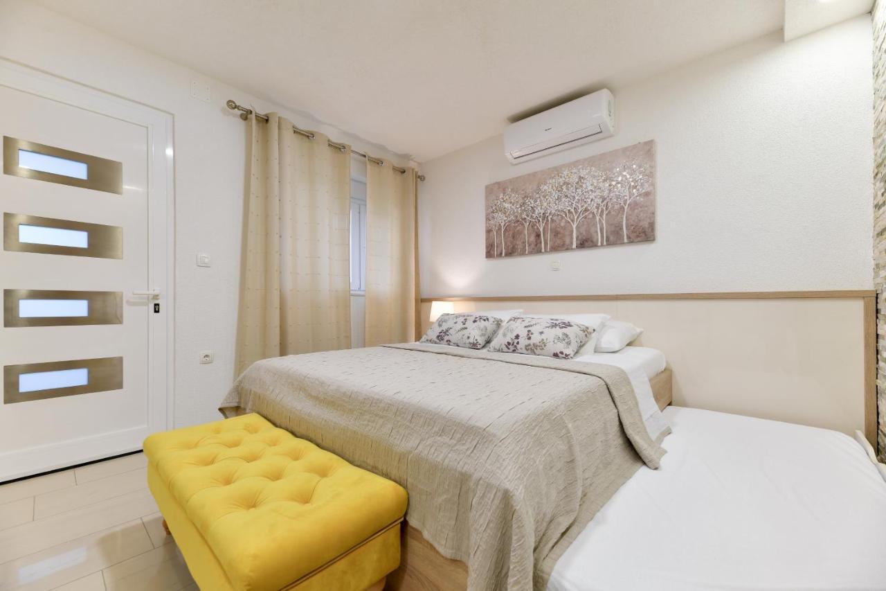 Diora Apartment *